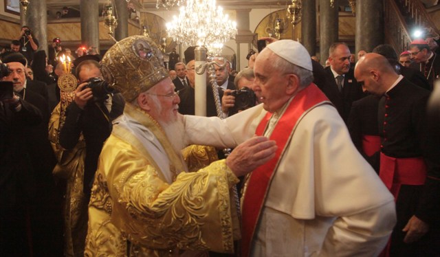Μεγαλοπρέπεια στο Φανάρι - Πατριαρχική Θεία Λειτουργία παρουσία του Πάπα Φραγκίσκου (Photos) - Media