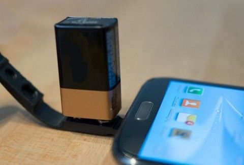Φορτιστής κινητού με μια απλή μπαταρία (Photos) - Media