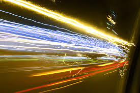 Επιστήμονες επιβράδυναν την ταχύτητα του φωτός - Media