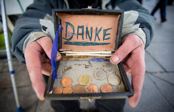 Το 1/5 των Γερμανών κινδυνεύει να βρεθεί κάτω από τα όρια της φτώχειας - Media