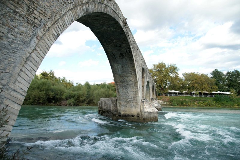 Μνημεία, χαρακτηρίστηκαν έξι πέτρινα γεφύρια της Ηπείρου - Media