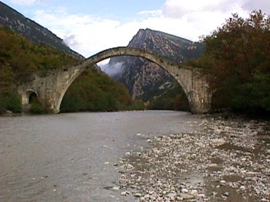 Ολοκληρώθηκαν οι εργασίες στο Γεφύρι της Πλάκας - Media