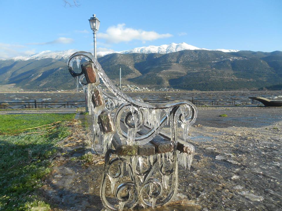 Έργα τέχνης από τον πάγο στα Γιάννενα (Photos) - Media