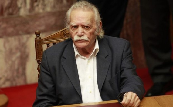 Γλέζος κατά Γιούνκερ: «Με ποιο δικαίωμα βιάζετε τον ελληνικό λαό;» - Media