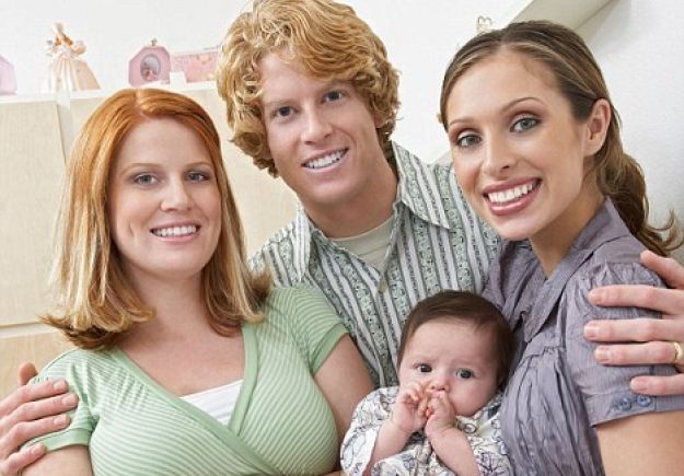 Επαναστατική νομιμοποίηση στη Βρετανία - Έγινε η πρώτη χώρα που ενέκρινε τα «μωρά με τρεις γονείς» - Media