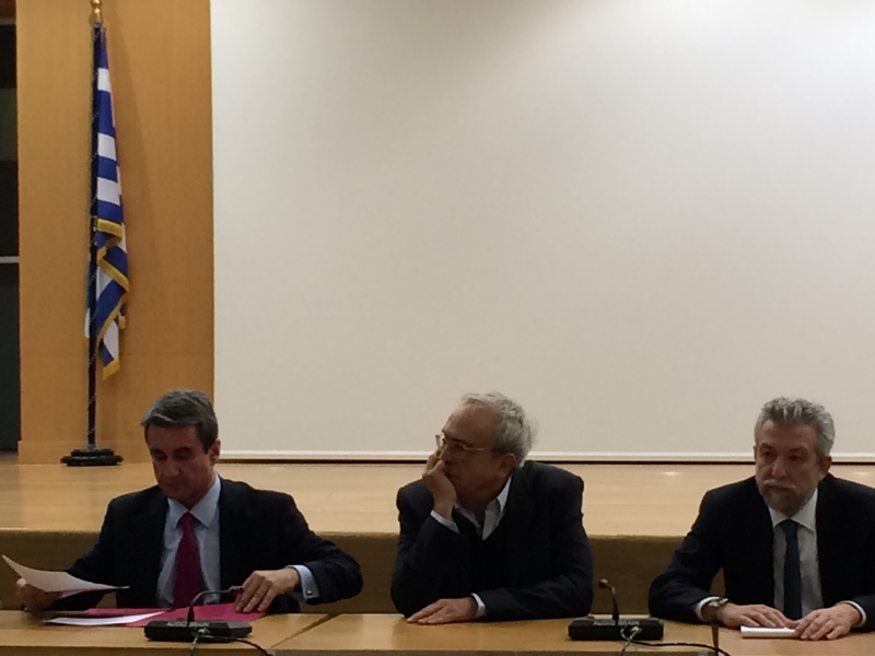 Αποδοκίμασαν τον Λοβέρδο στην τελετή παράδοσης-παραλαβής του υπουργείου Παιδείας (Videos + Photos) - Media