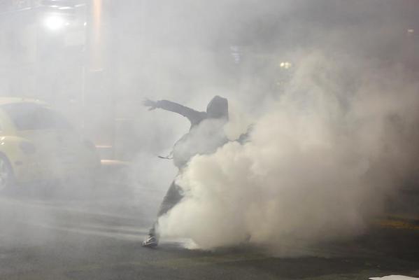 Συγκρούσεις διαδηλωτών με την αστυνομία στο Berkley - Media