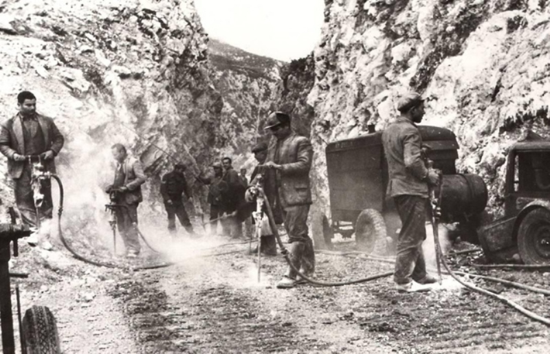 Τι είναι οι ΜΟΜΑ που ανασυγκροτεί ο Π. Καμμένος – Η ιστορία, η προσφορά τους και ο λόγος που καταργήθηκαν (Photos) - Media