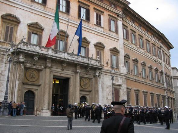 Ιταλία: Οι πολιτικές λιτότητας χωρίς ανάπτυξη έχουν πεθάνει - Media