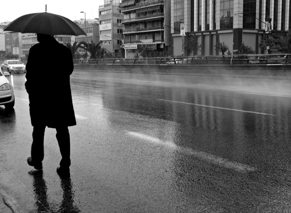 Συννεφιασμένη Κυριακή με βροχές - Media