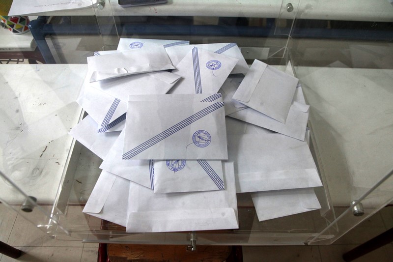 Δεν έδιναν ψηφοδέλτια του ΣΥΡΙΖΑ - Media