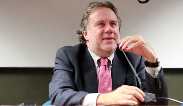 Κατρούγκαλος: Όσοι περίμεναν κωλοτούμπα θα απογοητευτούν - Media