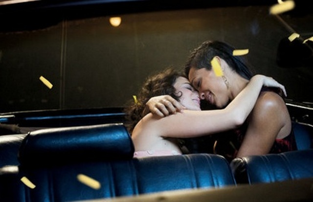 18 διάσημοι ηθοποιοί φιλιούνται μεταξύ τους! (Videos) - Media