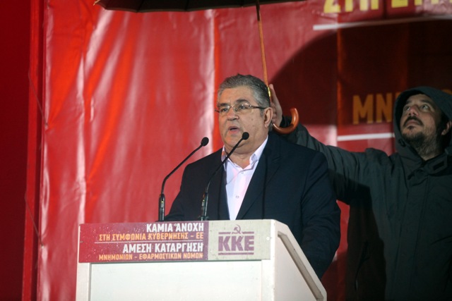 Ο πιο πιστός στρατιώτης του Κόμματος (Photos) - Media