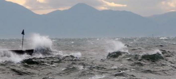 Τραγωδία στα Φιλιατρά: Τα κύματα «ρούφηξαν» 62χρονο (Video) - Media