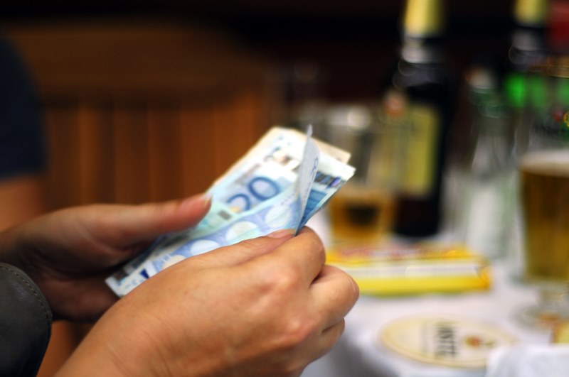 ΣΥΡΙΖΑ προς ΝΔ: Ποιος πείραξε τις καταθέσεις των Ελλήνων; - Media