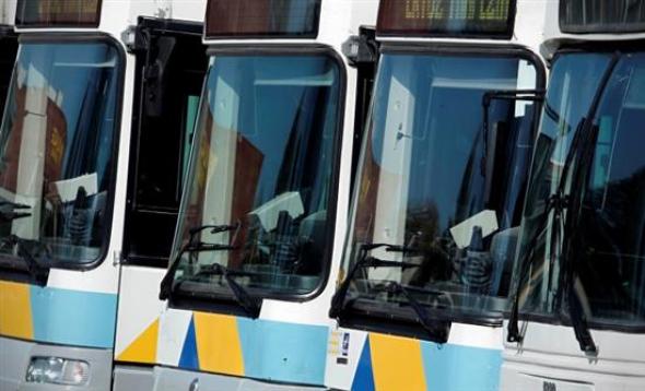 Χωρίς λεωφορεία το λεκανοπέδιο - Media