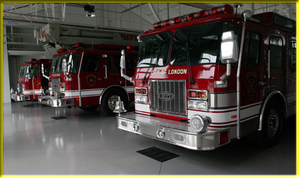 Γιατί η πρεμιέρα του Fifty Shades of Gray ανησυχεί το Πυροσβεστικό Σώμα του Λονδίνου - Media