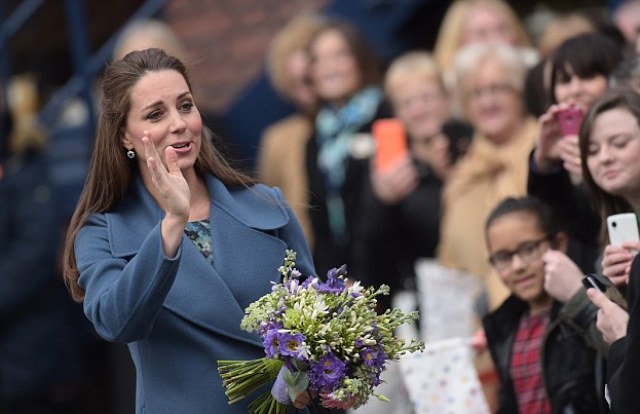 Άσπρισαν τα μαλλιά της Κέιτ Μίντλετον (Photos) - Media