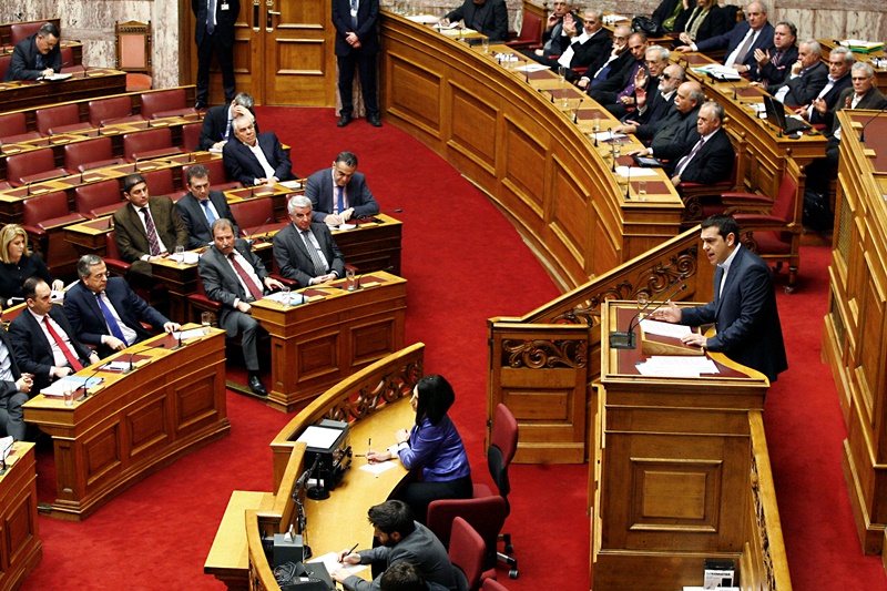 Απρέπεια στις προγραμματικές – Έλειπε η μισή ΚΟ της ΝΔ (Photos) - Media