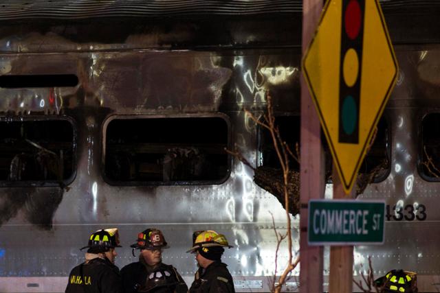 Φονική σύγκρουση τρένου με αυτοκίνητο στη Νέα Υόρκη - Media