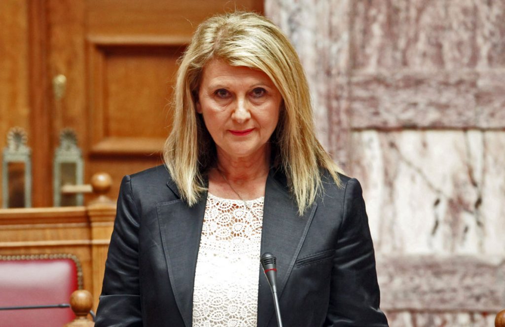 Η στυλιστική κριτική της Σοφίας Βούλτεψη στη νέα κυβέρνηση  - Media