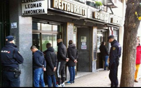Νεκρός οπαδός σε επεισόδια στην Ισπανία (Video) - Media