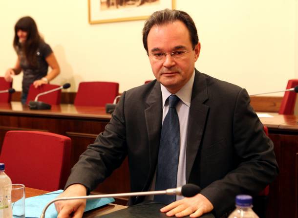 Παπακωνσταντίνου: «Στην Εξεταστική θα τα μπουμπουνίσω όλα» - Media