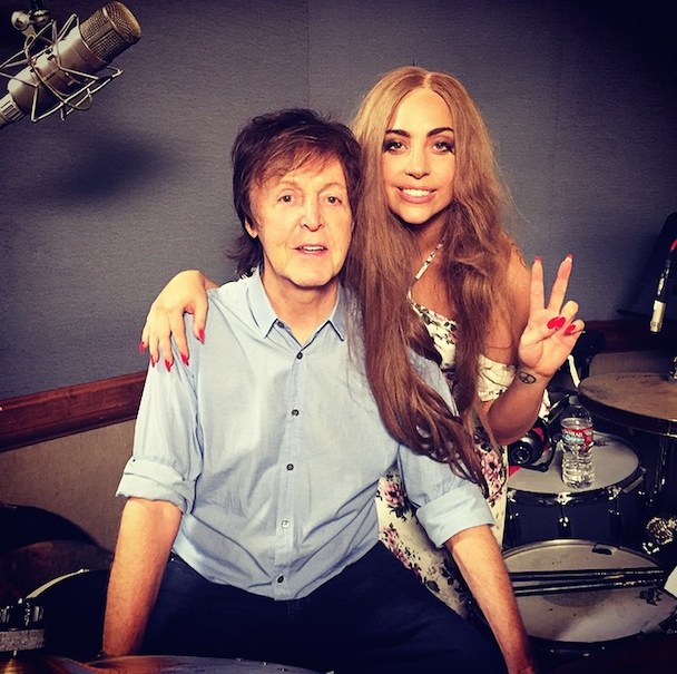 Ο Paul McCartney στο στούντιο με την Lady Gaga (Photos) - Media