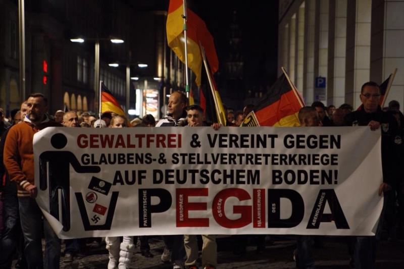 Bild και προσωπικότητες κατά της ξενοφοβίας στη Γερμανία - Media