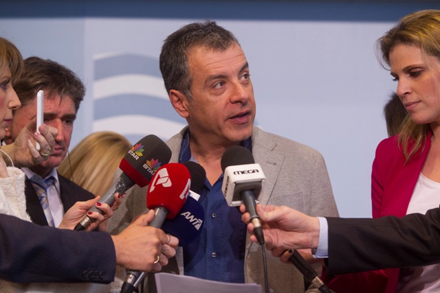 Ποτάμι: Ναι στην επαναπρόσληψη των σχολικών φυλάκων - Οχι στην κατάργηση της τράπεζας θεμάτων - Media