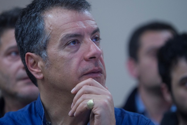 Θεοδωράκης: Στηρίζουμε τον Τσίπρα στις μεγάλες μεταρρυθμίσεις - Media