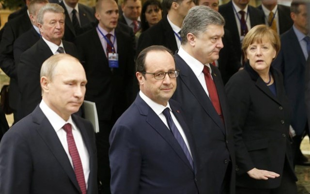 Επικοινωνία Πούτιν, Μέρκελ, Ολάντ και Ποροσένκο «φέρνει» η συνέχιση των συγκρούσεων στην Ουκρανία - Media
