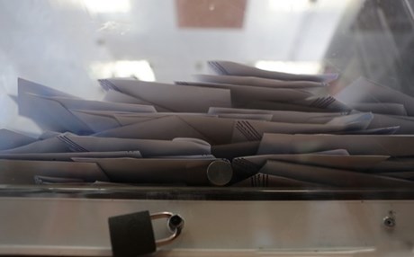 Το σταυρωμένο ψηφοδέλτιο  - Media