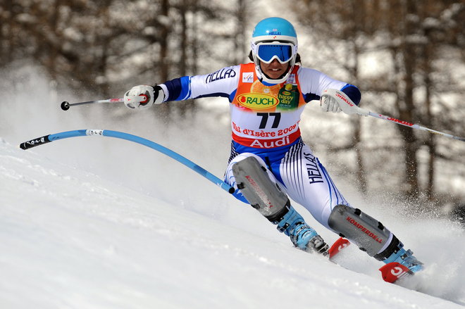 Αργυρό μετάλλιο για την Σοφία Ράλλη σε διεθνείς αγώνες αλπικού σκι - Media