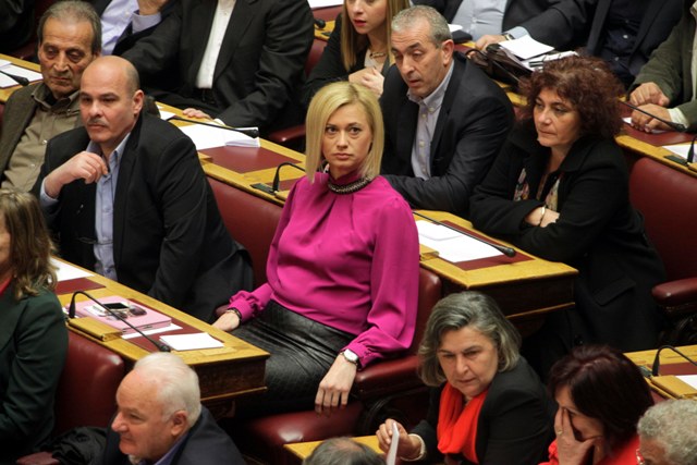 Ραχήλ Μακρή: Η επιλογή Παυλόπουλου δεν έγινε με δημοκρατικές διαδικασίες - Media