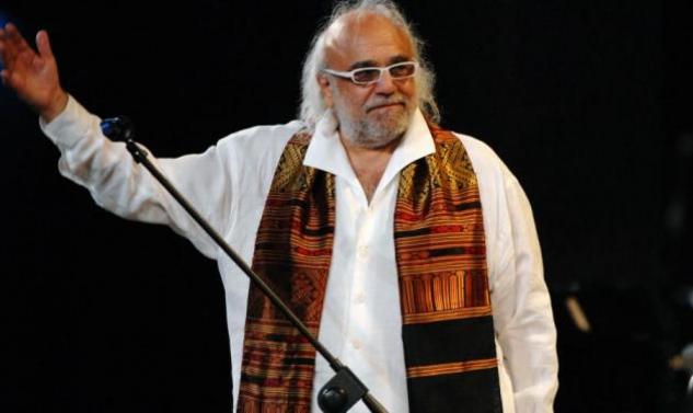 Το τελευταίο αντίο στον Ντέμη Ρούσσο - Media