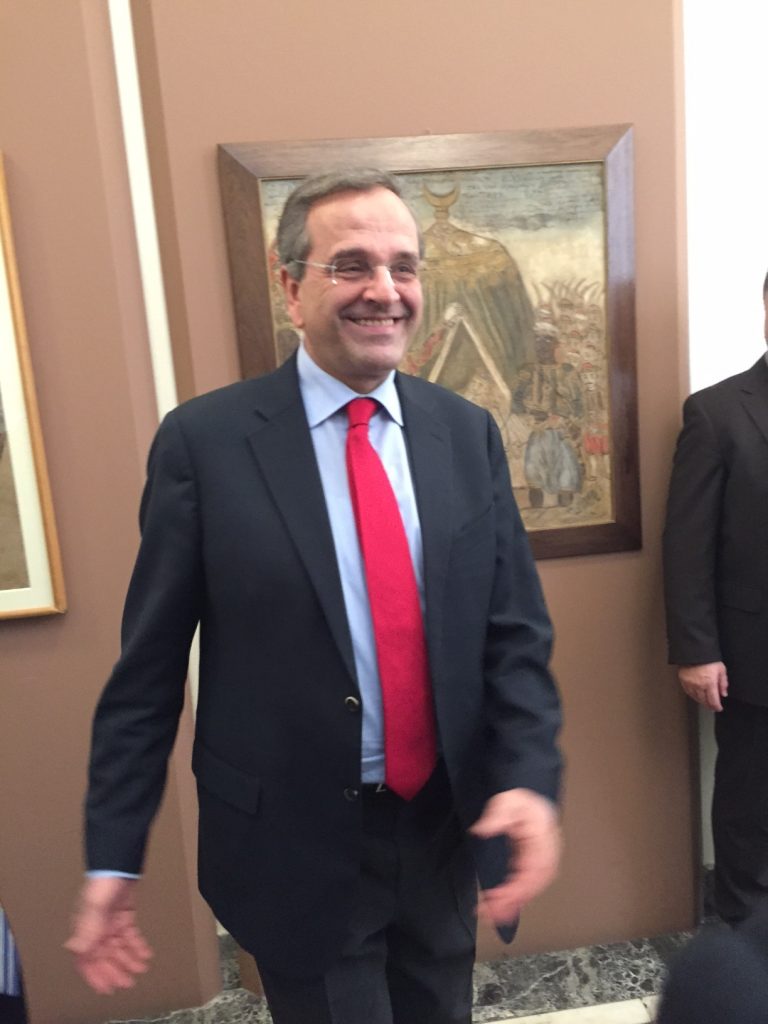 Με διλήμματα και… ξόρκια προσπαθεί να αποφύγει τις πρόωρες εκλογές - Media