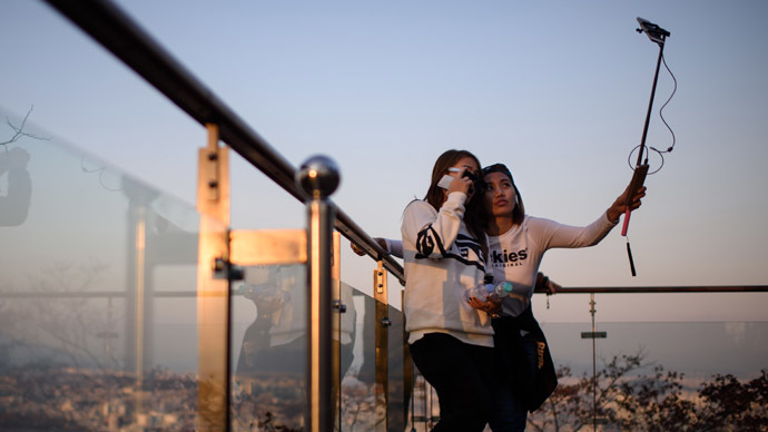 Στη Νότια Κορέα αν βγάζετε selfie κινδυνεύετε να πάτε φυλακή! Μάθετε γιατί - Media