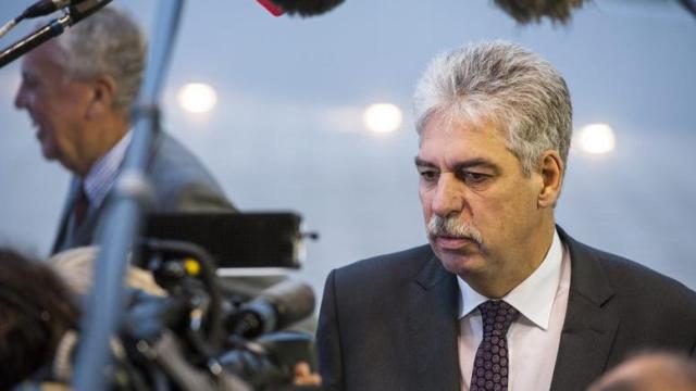 Σέλινγκ: Η Ελλάδα να ζητήσει παράταση του προγράμματος στήριξης μέχρι την Παρασκευή   - Media