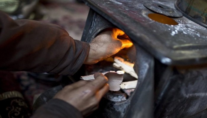 Παραλίγο τραγωδία στο Ηράκλειο: Στο νοσοκομείο οικογένεια με συμπτώματα δηλητηρίασης από αναθυμιάσεις σόμπας - Media