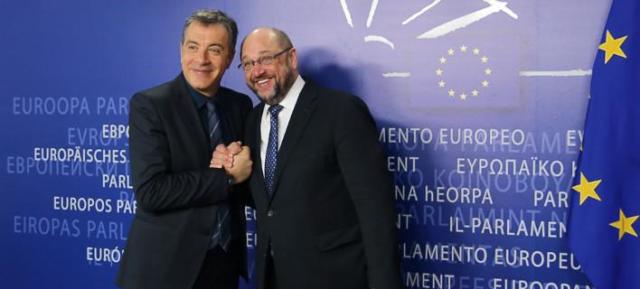 Σε Βερολίνο και Ρώμη ο Σταύρος Θεοδωράκης - Media