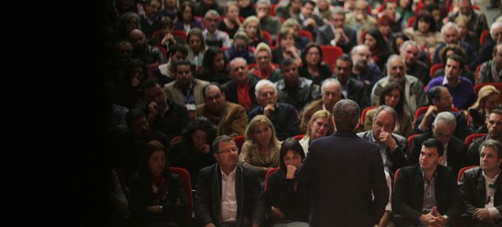 Ο Θεοδωράκης απαντά για τη σχέση του με τη «θεία» Δάφνη Σημίτη – Αντιπαράθεση με συμμαθητή του - Media