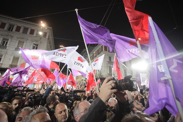 Καρέ-καρέ η μεγάλη συγκέντρωση του ΣΥΡΙΖΑ (Photos+Videos) - Media