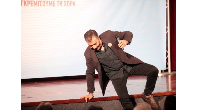 Ο… «πήδος» του Σταύρου Θεοδωράκη (Video) - Media