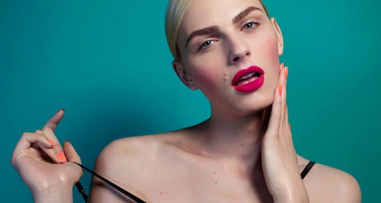 Το τρανσέξουαλ μοντέλο από την Σερβία εντυπωσιάζει στην πασαρέλα (Photos) - Media