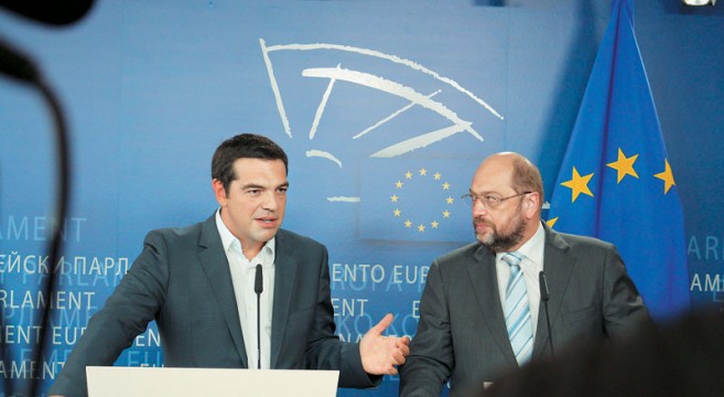 Η σύγκρουση που έπρεπε να γίνει - Media