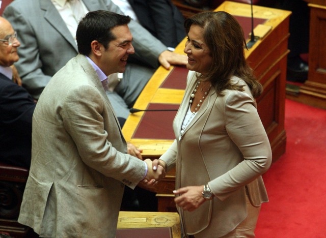 Στον Τσίπρα το απόγευμα η Ντόρα Μπακογιάννη - Media