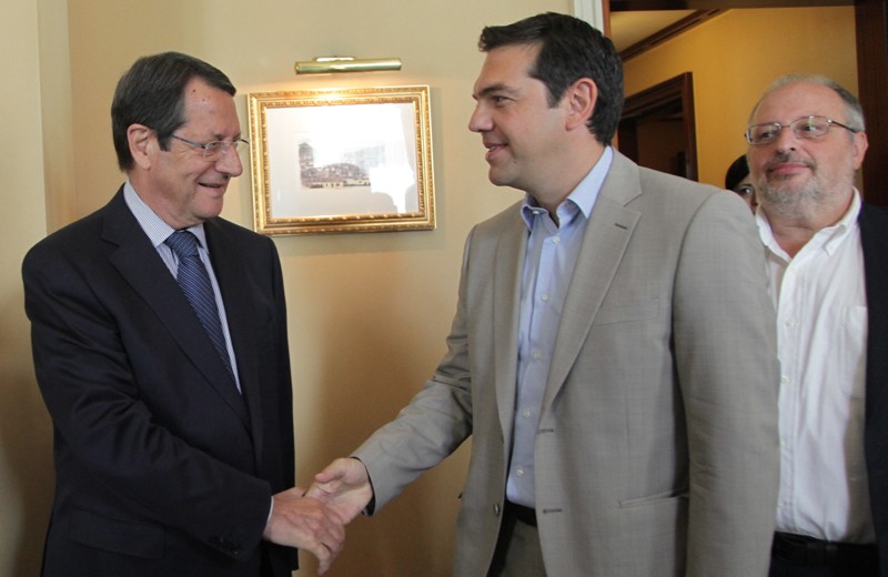 Το πρώτο ταξίδι του πρωθυπουργού εκτός Ελλάδας – Δείτε πως τον υποδέχτηκε ο Κύπριος Πρόεδρος (Videos) - Media