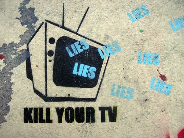 Τηλεόραση, η... αναξιόπιστη - Το 79% των Ελλήνων δεν την εμπιστεύεται - Media